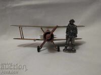 PLANE AND PILOT