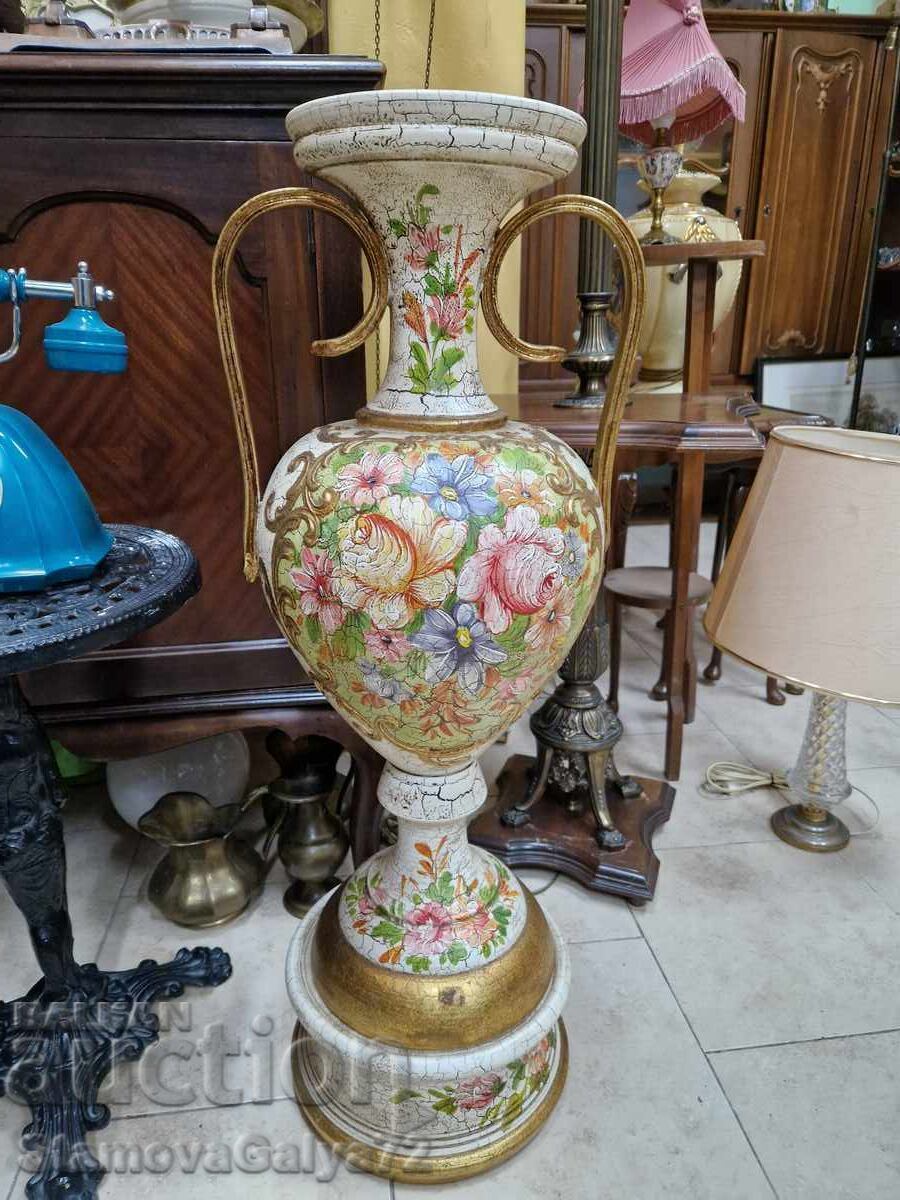 Ένας μοναδικός τεράστιος ιταλικός κεραμικός αμφορέας με τιμή 444.00 BGN | € 227.01 Ένας μοναδικός τεράστιος ιταλικός κεραμικός αμφορέας με τιμή 444.00 BGN | € 227.01