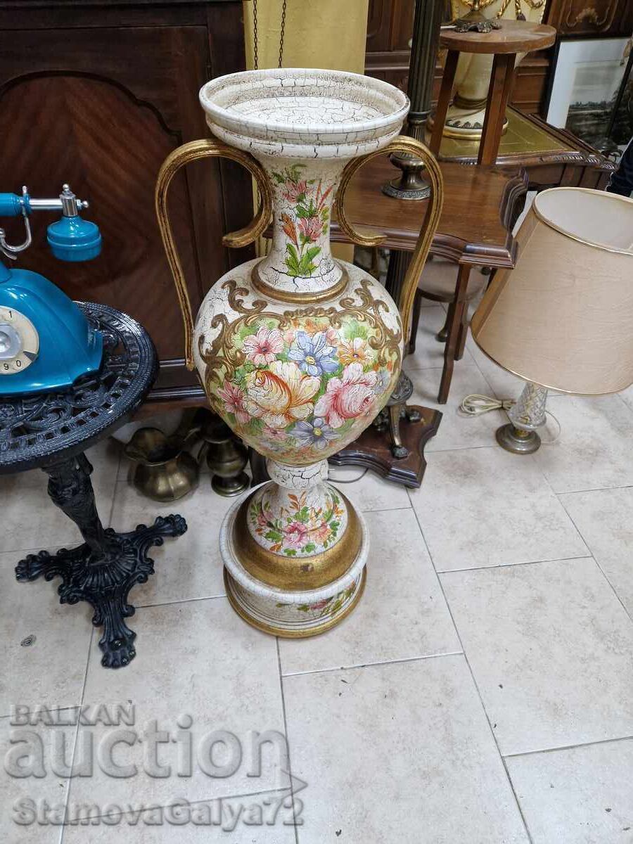 Δημοπρασία Ένας μοναδικός τεράστιος ιταλικός κεραμικός αμφορέας Δημοπρασία Ένας μοναδικός τεράστιος ιταλικός κεραμικός αμφορέας