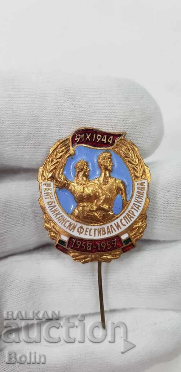 Auction Early communist sign, badge Festival-Spartakiada 1958. Auction Early communist sign, badge Festival-Spartakiada 1958.