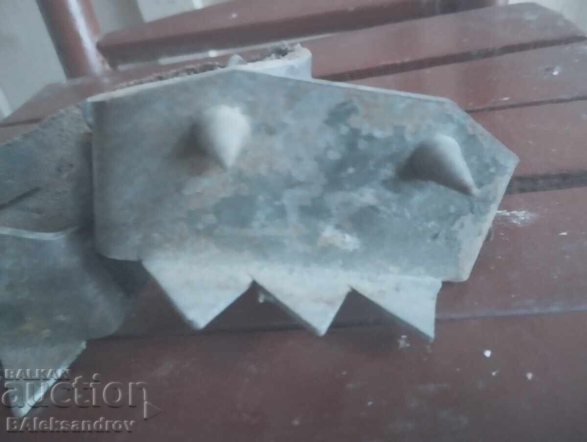 Anti-slip cat mats with price 10.00 BGN | € 5.11