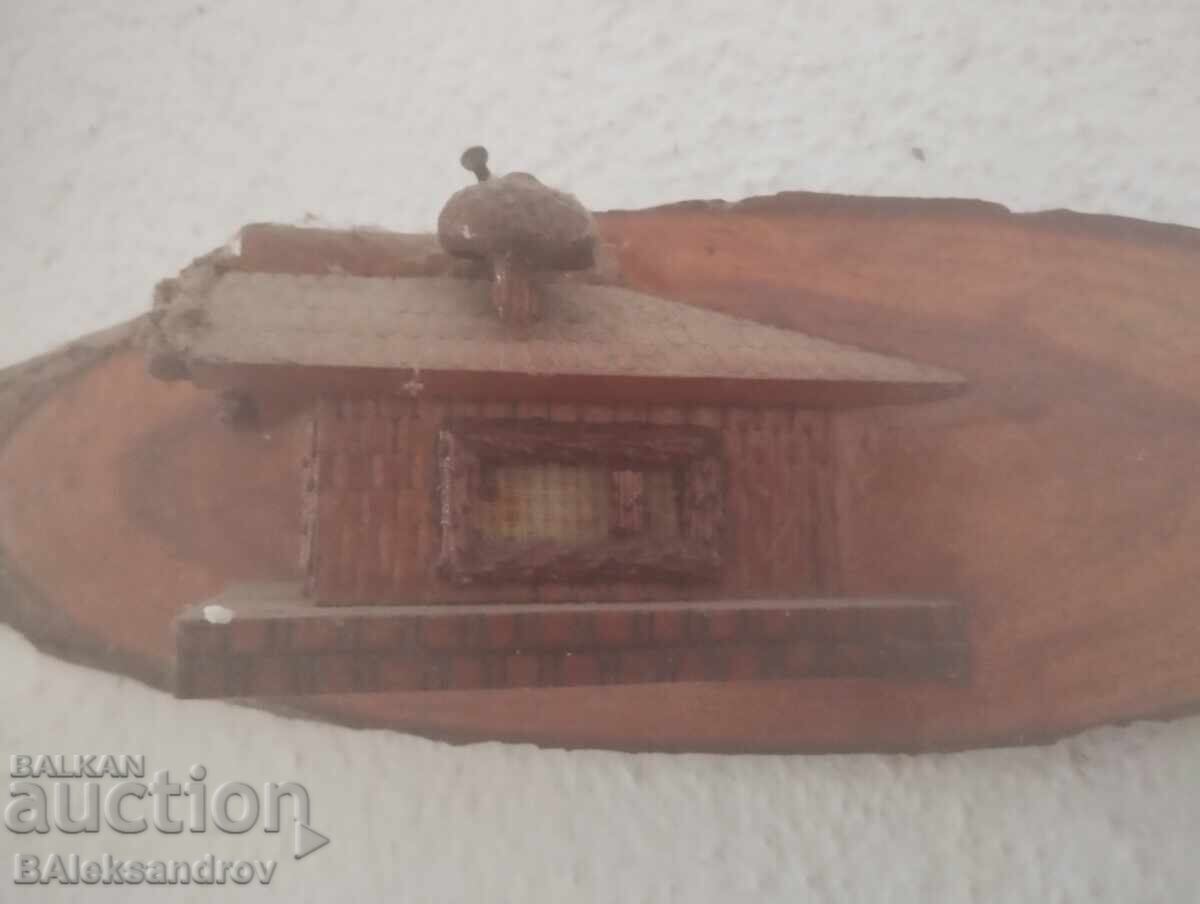 Wall decoration with price 5.50 BGN | € 2.81