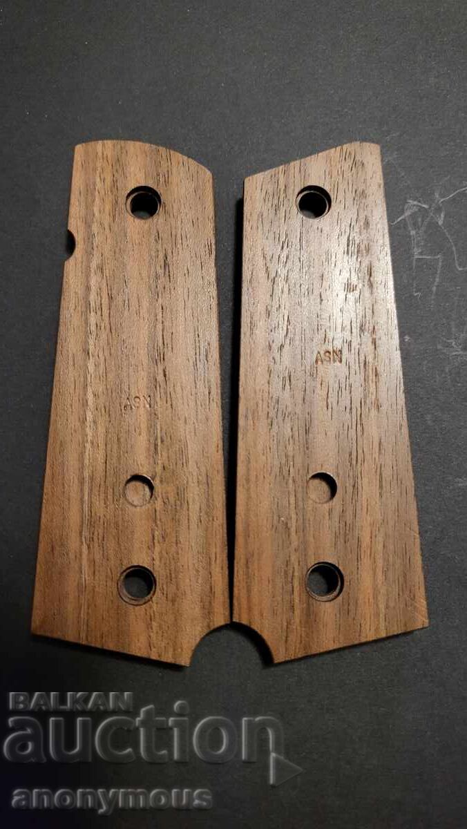 Chirenyi, Colt grips, Colt 1911 with price 180.00 BGN | € 92.03 Chirenyi, Colt grips, Colt 1911 with price 180.00 BGN | € 92.03