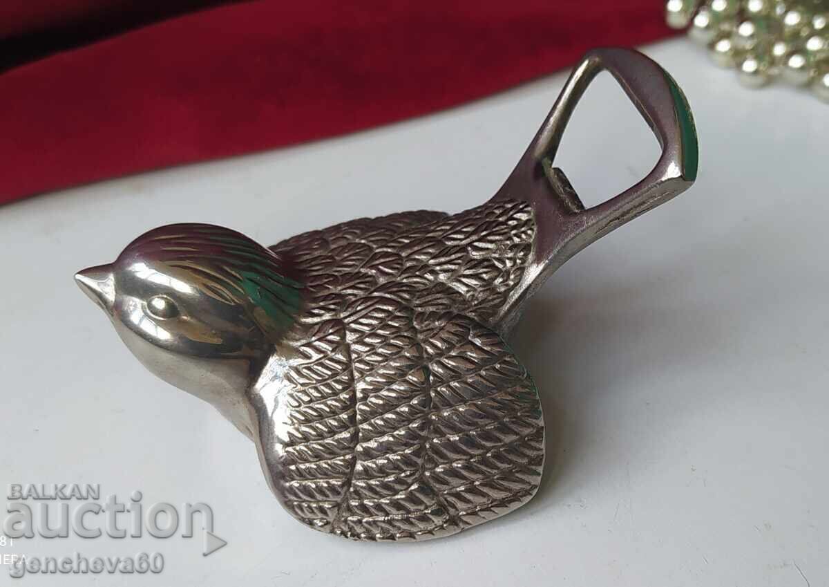 Deschizător de sticle și bere vintage, heavy metal, pasăre, vrabie cu preț € 15.00 | 29.34 BGN
