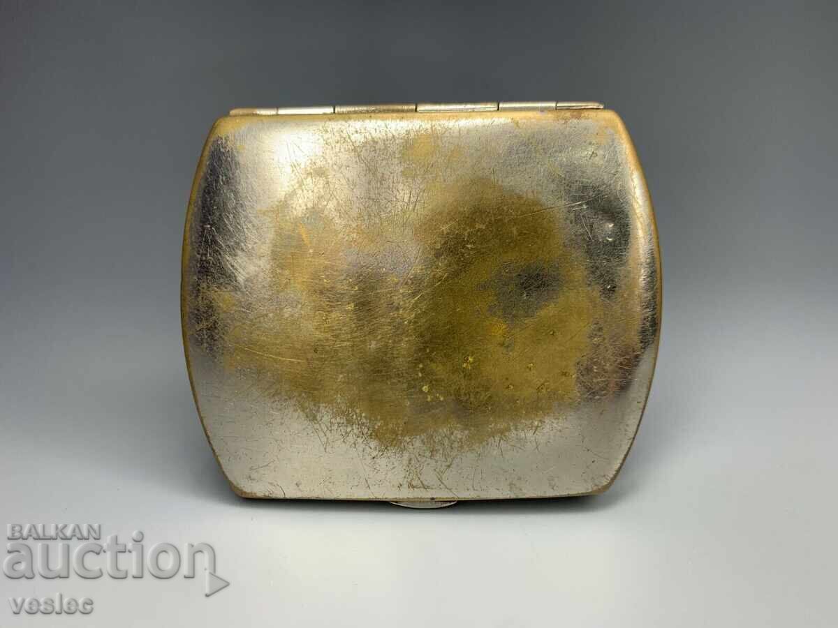 1908 Παλιά τουρκική ταμπακιέρα Επιγραφή της Επανάστασης των Νέων Τούρκων με τιμή 99.00 BGN | € 50.62