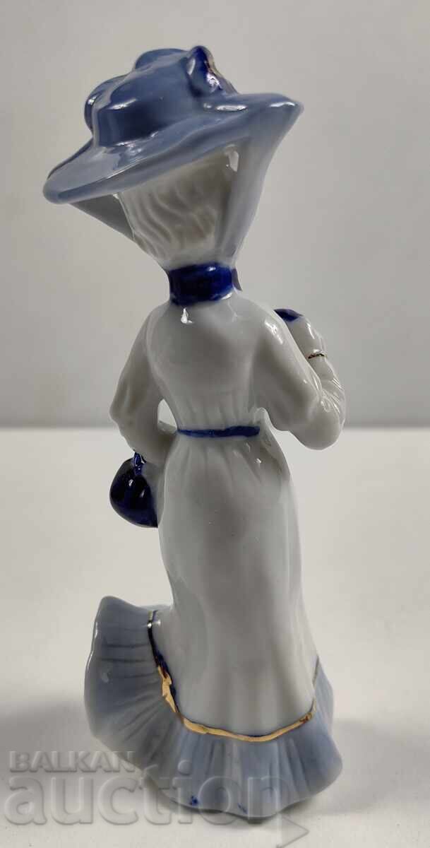 Delivery of PORCELAIN FIGURE STATUETTE GIRL WOMAN LADY HEALTHY Delivery of PORCELAIN FIGURE STATUETTE GIRL WOMAN LADY HEALTHY