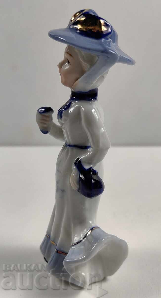 PORCELAIN FIGURE STATUETTE GIRL WOMAN LADY HEALTHY - 5 PORCELAIN FIGURE STATUETTE GIRL WOMAN LADY HEALTHY - 5