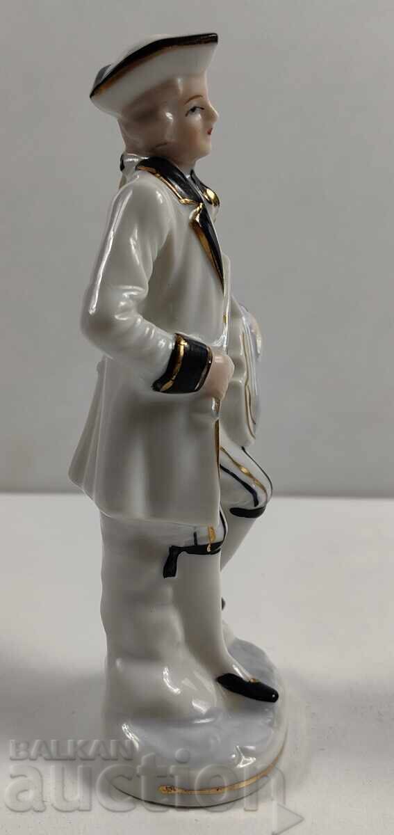 PORCELAIN FIGURE STATUETTE MAN VIOLIN HEALTHY with price 19.00 BGN | € 9.71 PORCELAIN FIGURE STATUETTE MAN VIOLIN HEALTHY with price 19.00 BGN | € 9.71