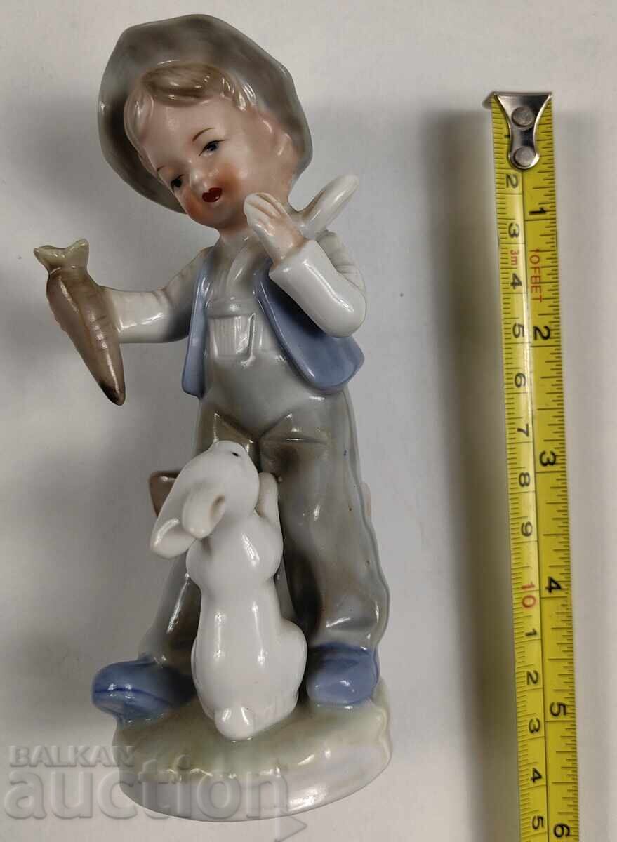PORCELAIN FIGURE BOY CARROT BUNNY STATUETTE with price 19.00 BGN | € 9.71 PORCELAIN FIGURE BOY CARROT BUNNY STATUETTE with price 19.00 BGN | € 9.71