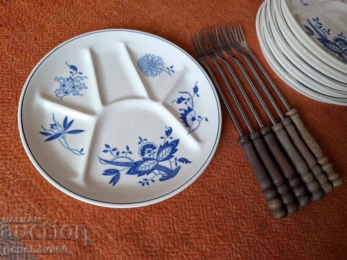 Set of blue onion plates and fondue forks - 5