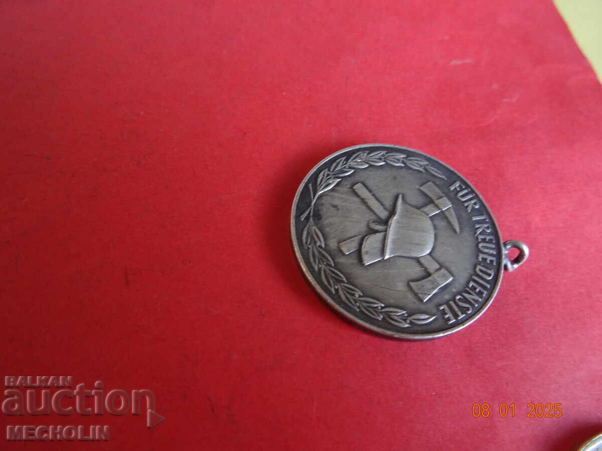 COLLECTOR'S ORDER GDR with price 15.00 BGN | € 7.67 COLLECTOR'S ORDER GDR with price 15.00 BGN | € 7.67