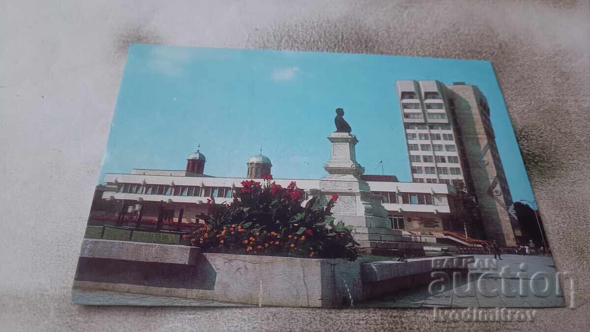 P K Gorna Oryahovitsa Monument to Georgi Izmirliev 1982 P K Gorna Oryahovitsa Monument to Georgi Izmirliev 1982