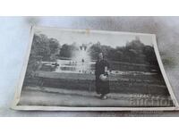 Photo Bucharest Woman in front of a fountain in the park 1934