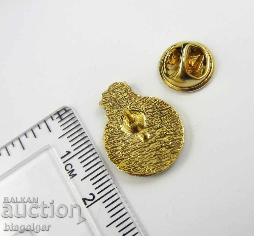 Auction  FOOTBALL FAN BADGE-FC PORTO PORTUGAL