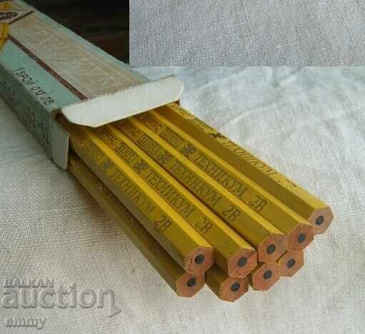 Auction Old pencils "Technikum" 2B, DIP Hemus Burgas, 10 pcs. In a box Auction Old pencils "Technikum" 2B, DIP Hemus Burgas, 10 pcs. In a box