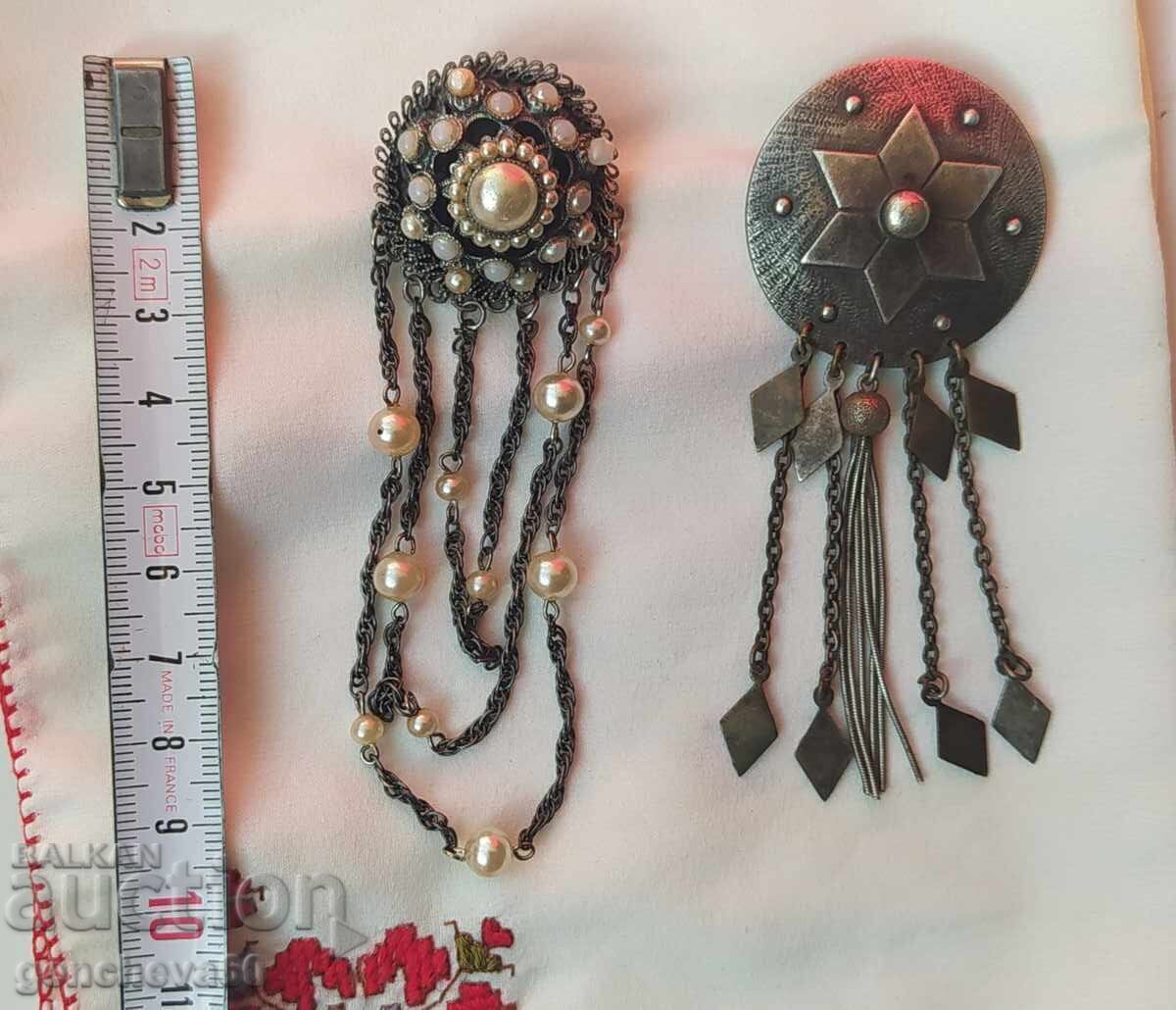 ΔΥΟ Αναγεννησιακές καρφίτσες, trepki sachan (transliteration) ΔΥΟ Αναγεννησιακές καρφίτσες, trepki sachan (transliteration)