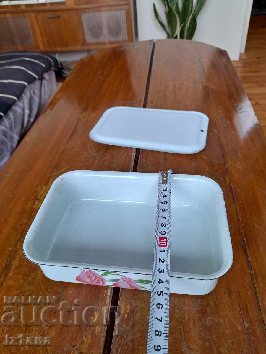 Old enamel food box - 6