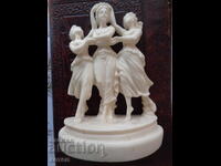 Продавам :Vintage Three Graces Charites Greek Statue