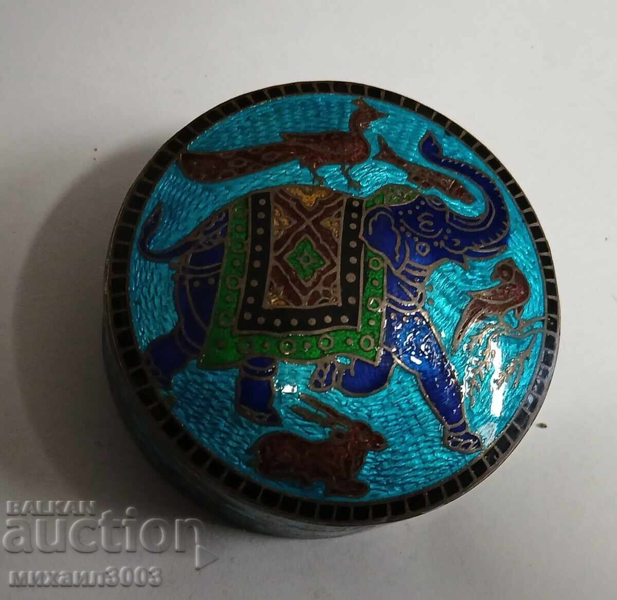 Carcasă din argint cu email Carcasă din argint cu email