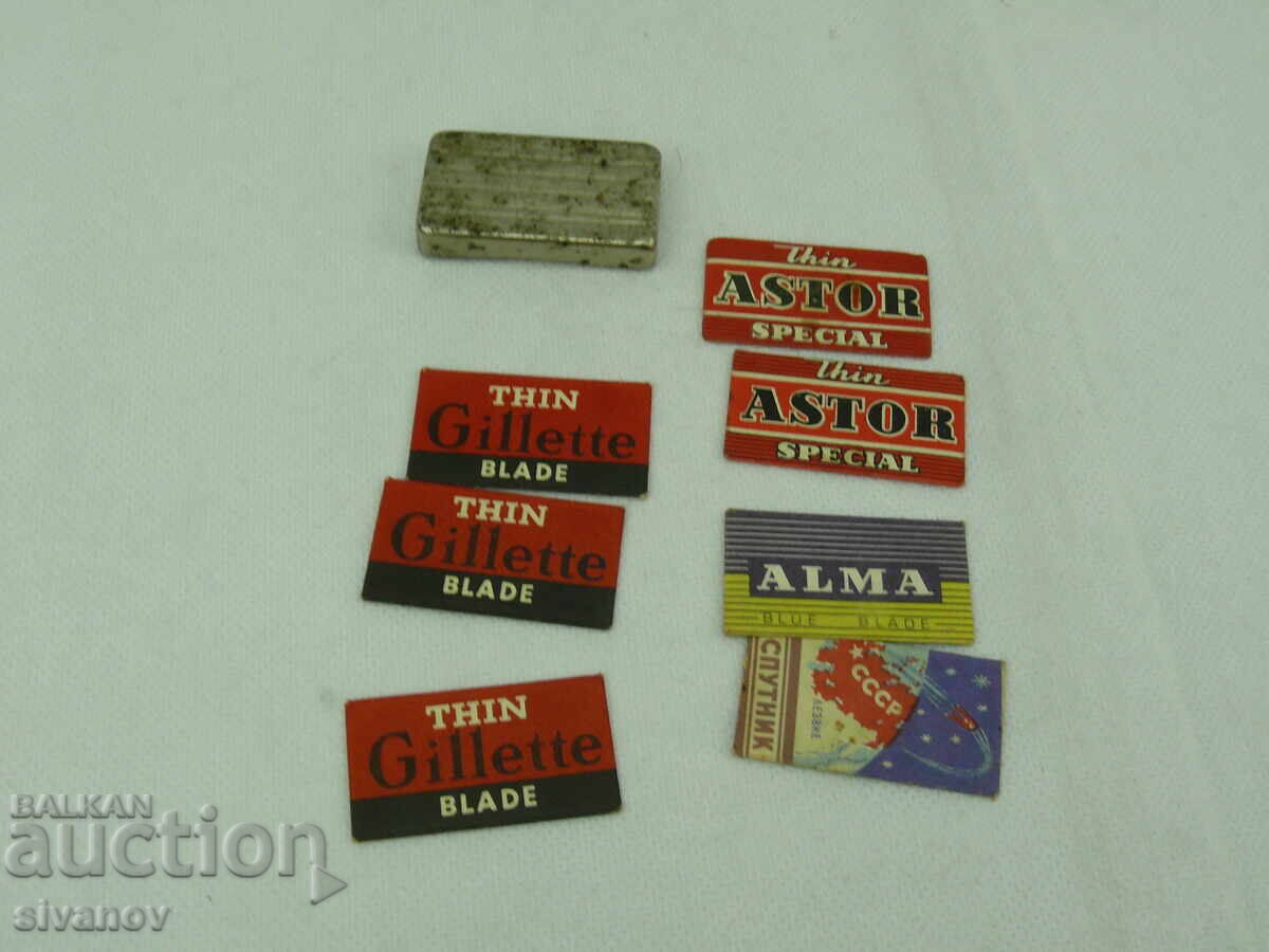 Interesting lot of old razor blades #2454 Interesting lot of old razor blades #2454