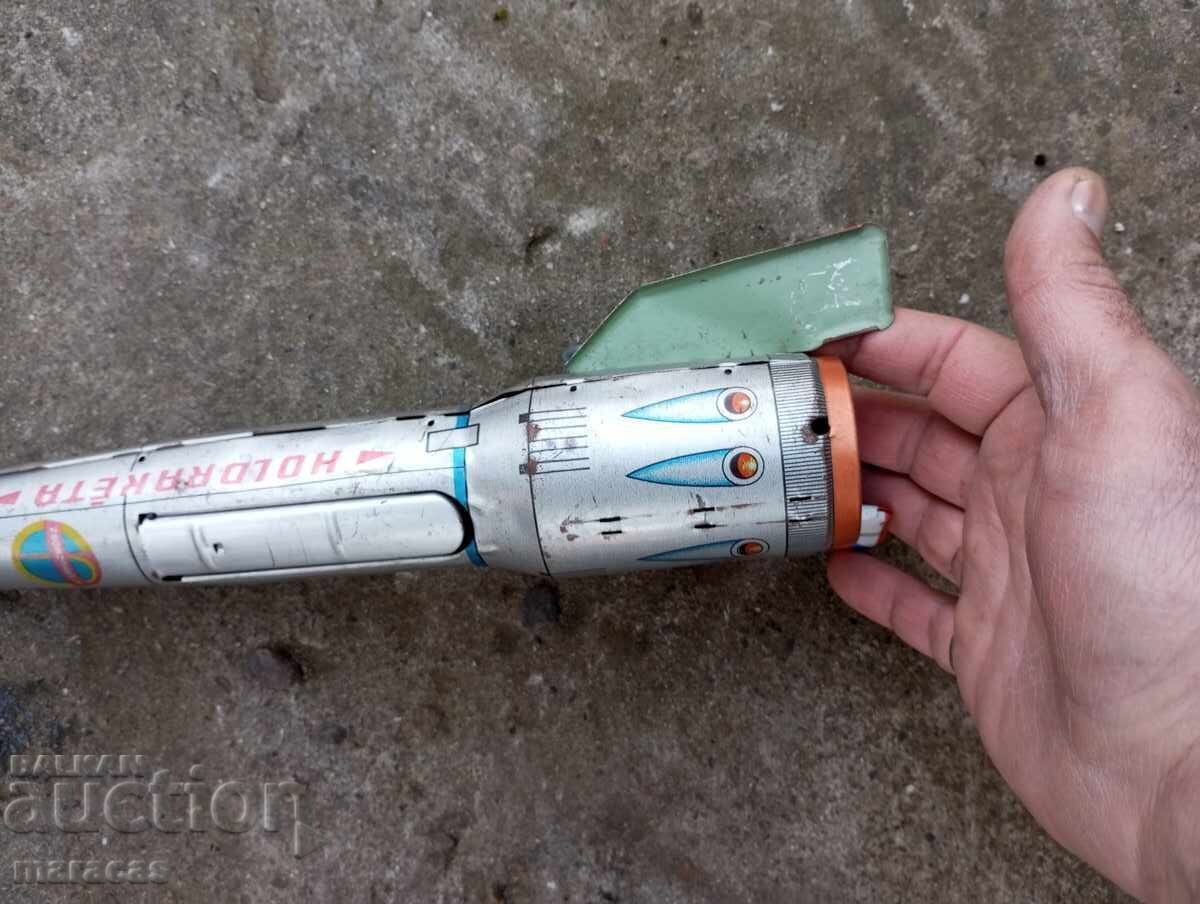 Delivery of An old children's toy