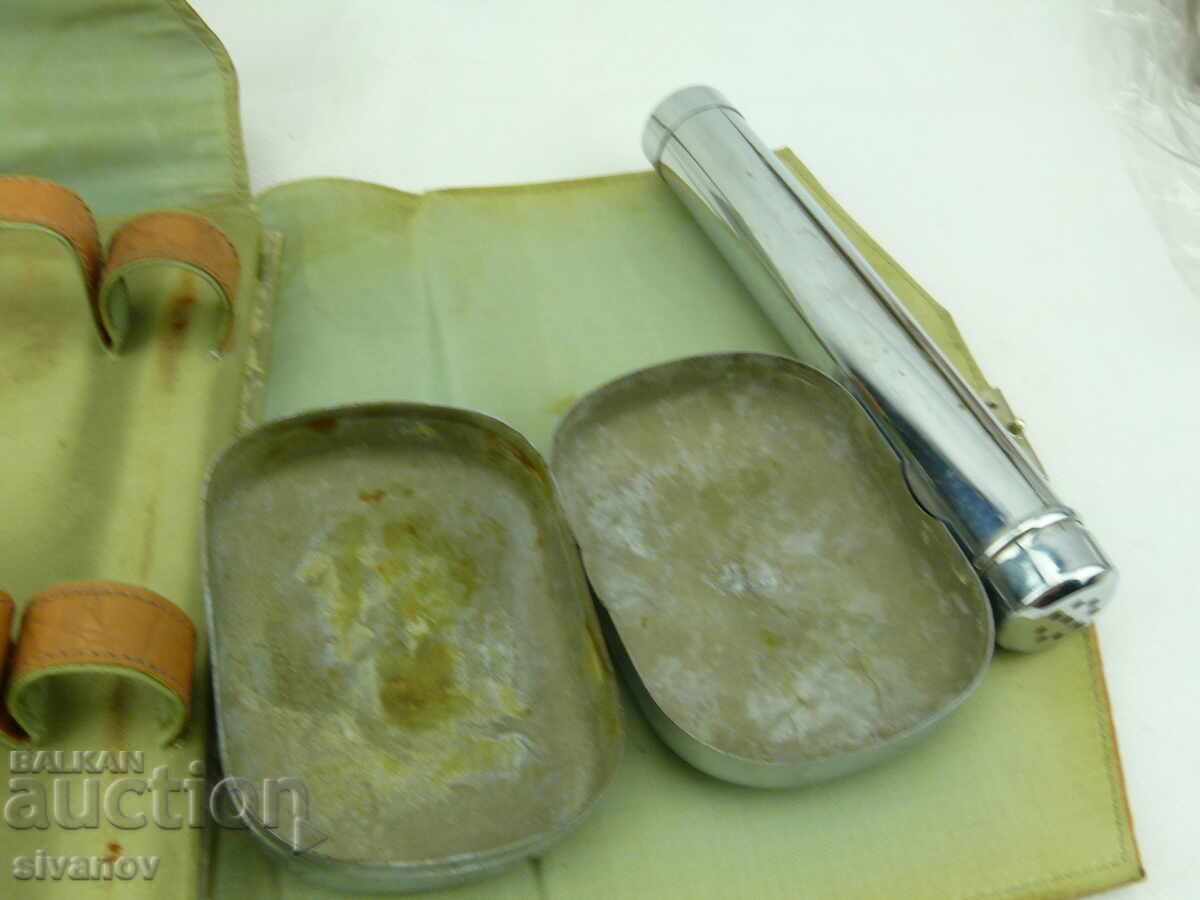 Auction Interesting old nickel-plated shaving set #2456 Auction Interesting old nickel-plated shaving set #2456