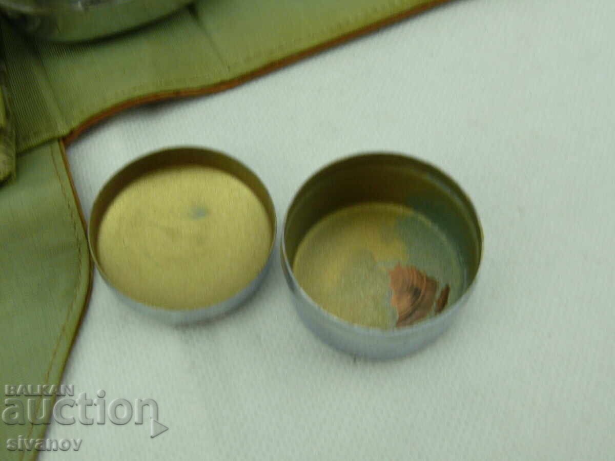 Delivery of Interesting old nickel-plated shaving set #2456 Delivery of Interesting old nickel-plated shaving set #2456