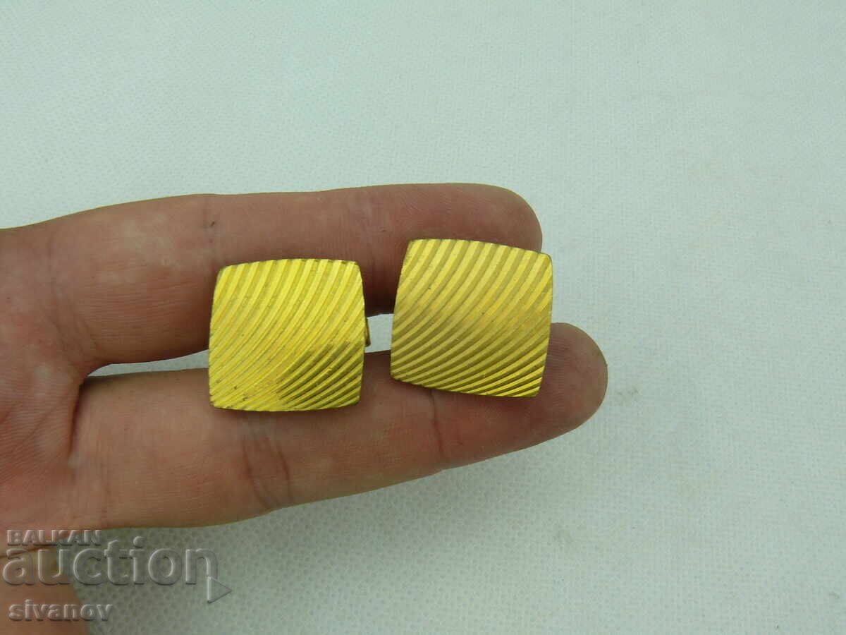 Interesting old cufflinks #2474 with price 14.99 BGN | € 7.66 Interesting old cufflinks #2474 with price 14.99 BGN | € 7.66