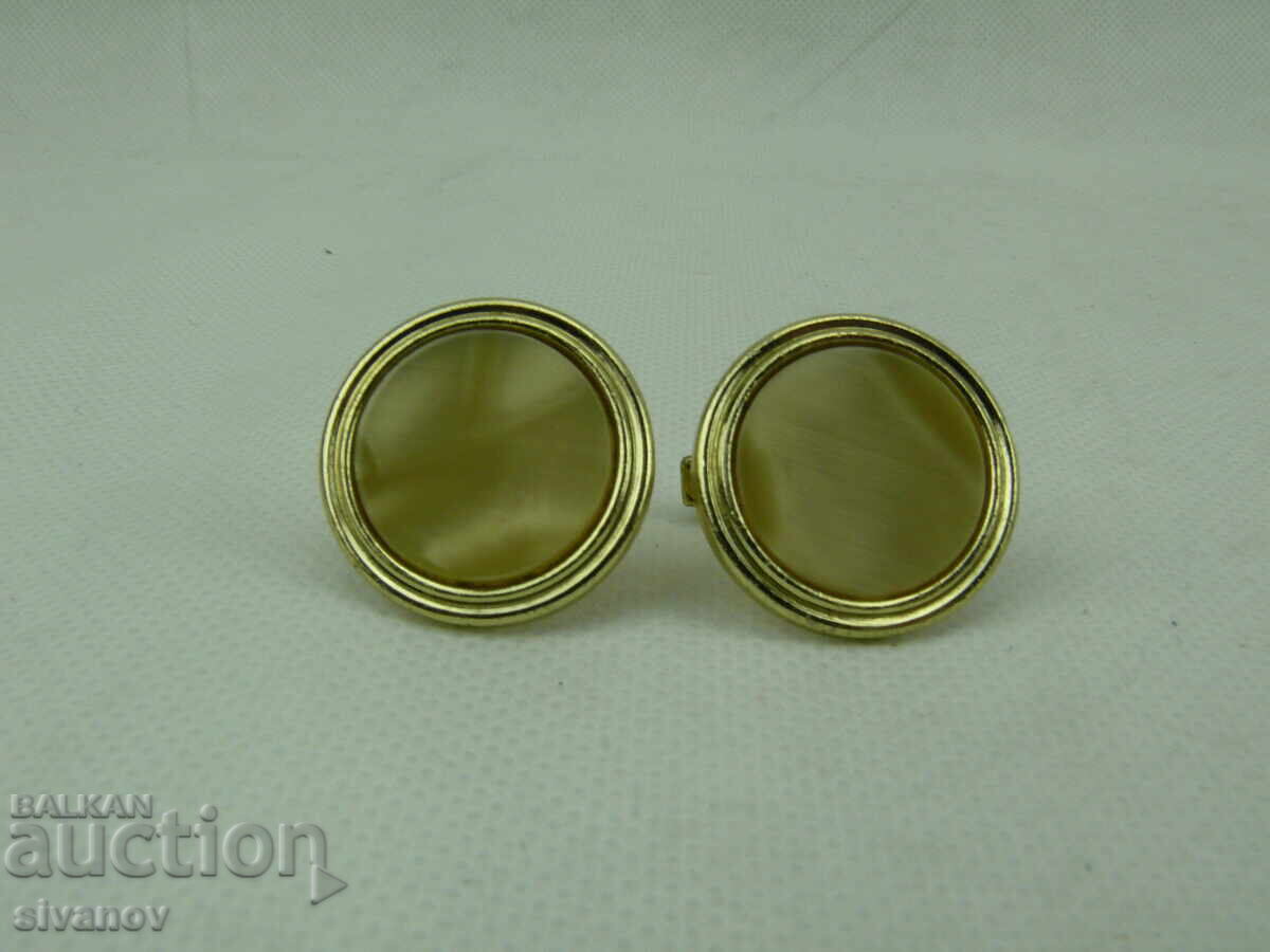 Interesting old cufflinks #2476 with price 14.99 BGN | € 7.66 Interesting old cufflinks #2476 with price 14.99 BGN | € 7.66