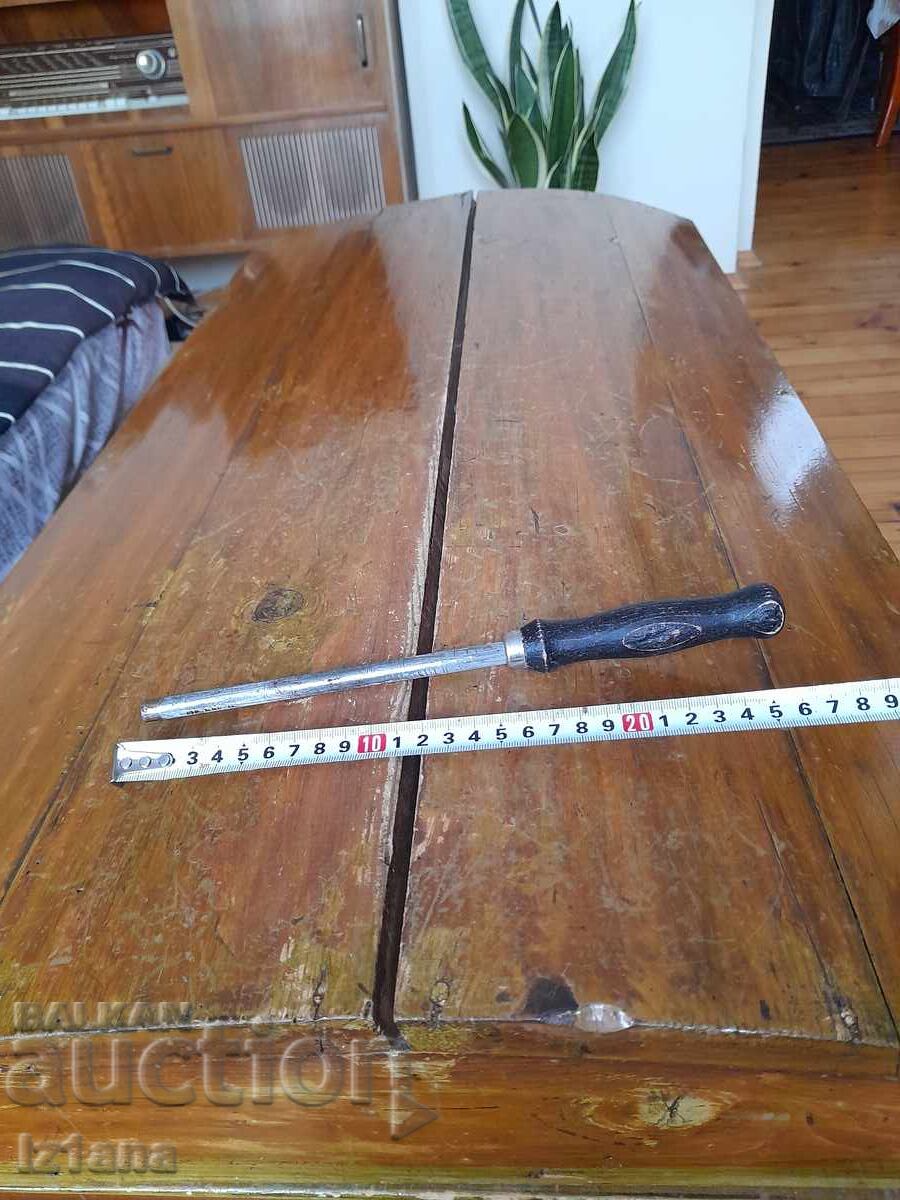 Old knife sharpener, knives with price 16.00 BGN | € 8.18 Old knife sharpener, knives with price 16.00 BGN | € 8.18