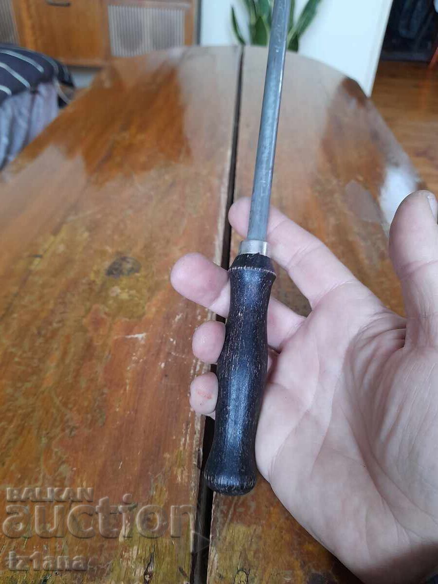 Delivery of Old knife sharpener, knives Delivery of Old knife sharpener, knives