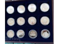 Germany-GDR-lot of 12 beautiful/gold-plated/medals in a wooden box