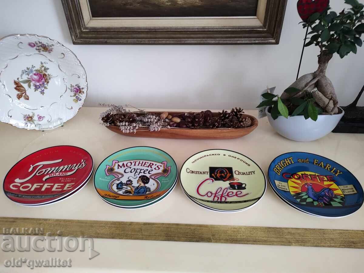 Чинии 8 броя порцелан, маркирани, 4 мотива