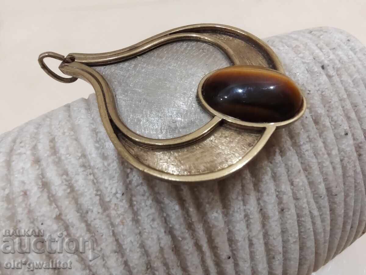 Auction MEDALLION - two-tone metal with Tiger's Eye, large Auction MEDALLION - two-tone metal with Tiger's Eye, large