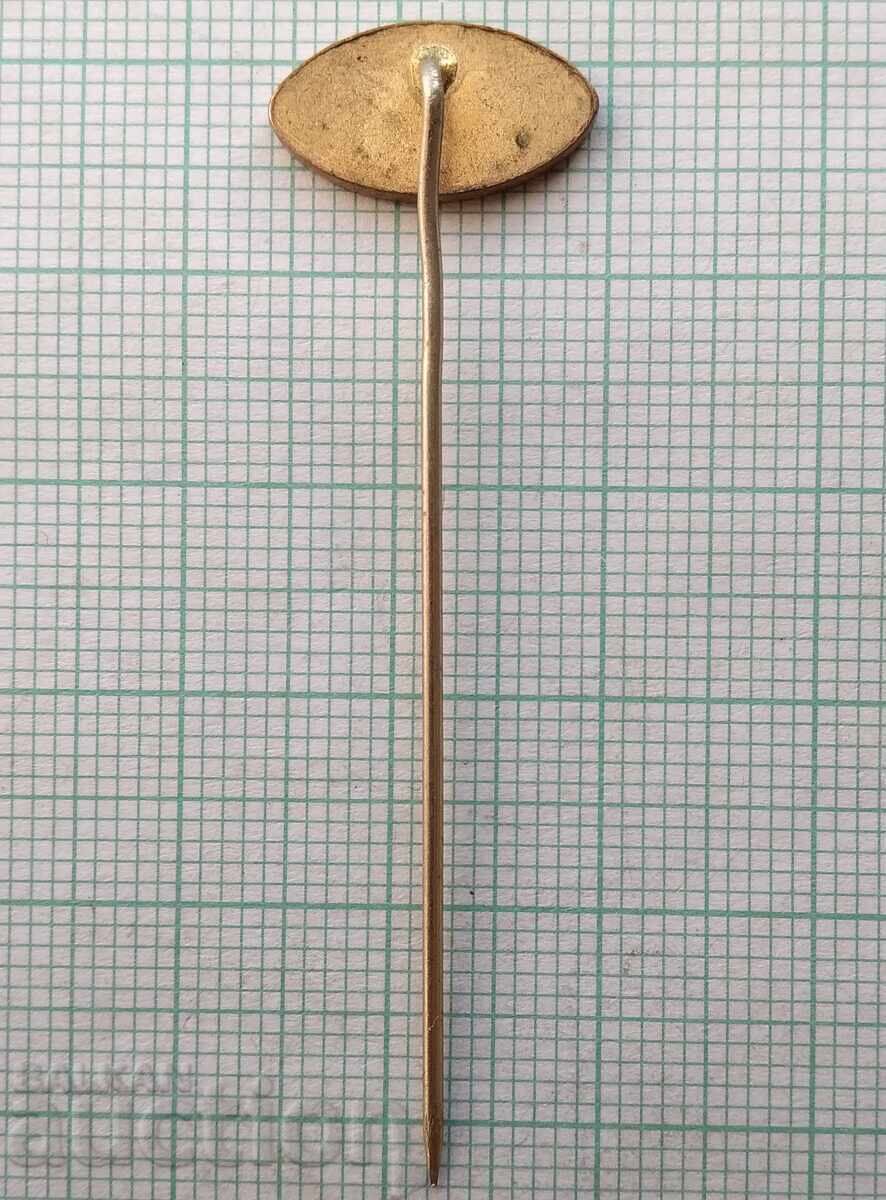 Auction 17743 Badge - English fashion brand Reiss Auction 17743 Badge - English fashion brand Reiss