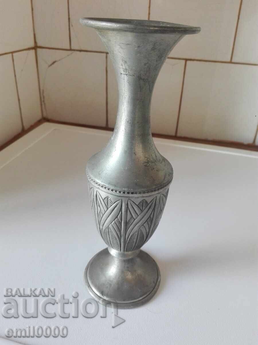 Auction Vase of non-ferrous metal. Auction Vase of non-ferrous metal.