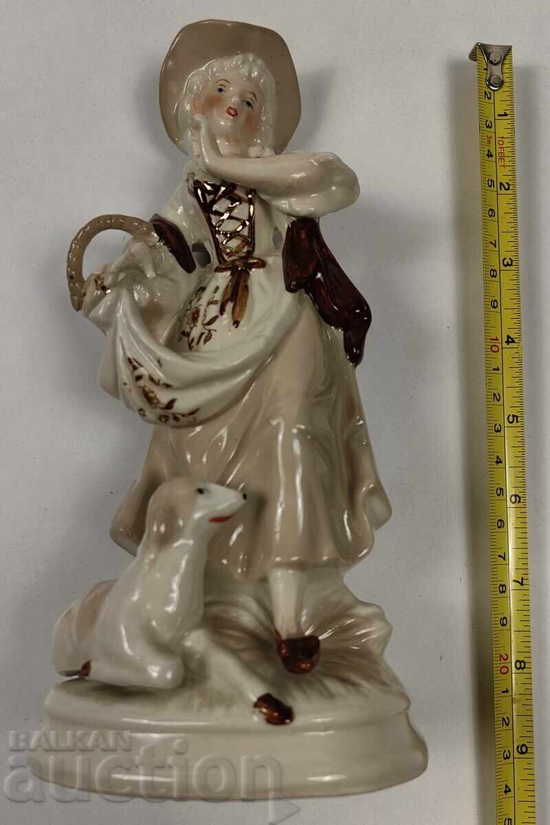 WOMAN DOG PORCELAIN FIGURE PORCELAIN STATUETTE - 6 WOMAN DOG PORCELAIN FIGURE PORCELAIN STATUETTE - 6