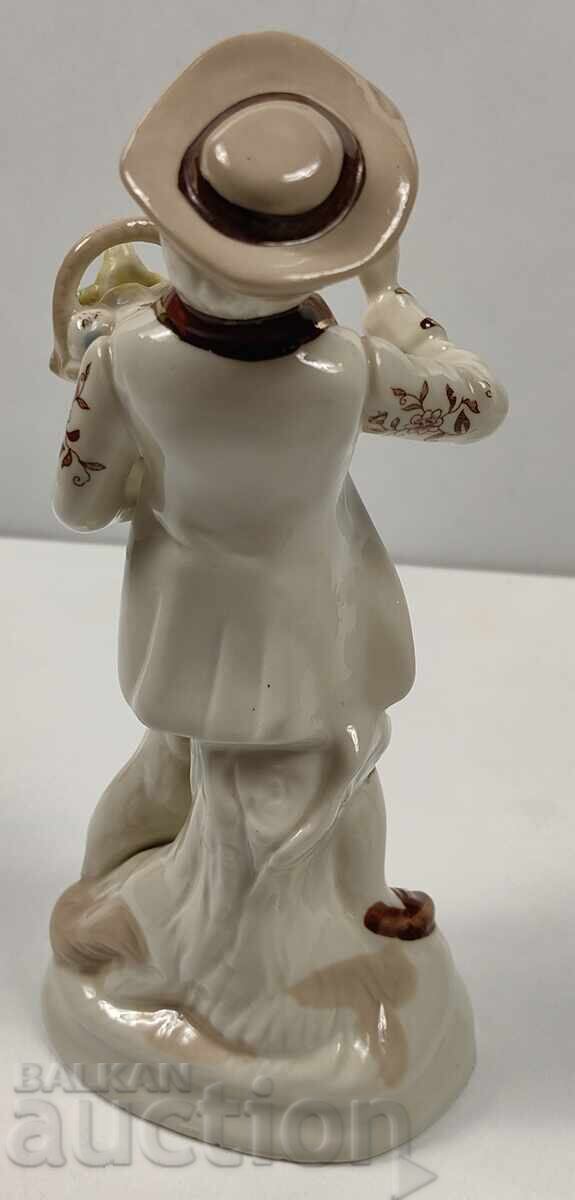 Delivery of MAN DOG PORCELAIN FIGURE PORCELAIN STATUETTE Delivery of MAN DOG PORCELAIN FIGURE PORCELAIN STATUETTE