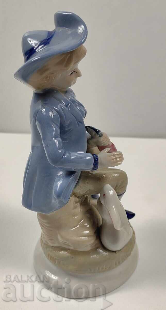 Auction BOY RABBIT CARROT PORCELAIN FIGURE PORCELAIN STATUETTE Auction BOY RABBIT CARROT PORCELAIN FIGURE PORCELAIN STATUETTE