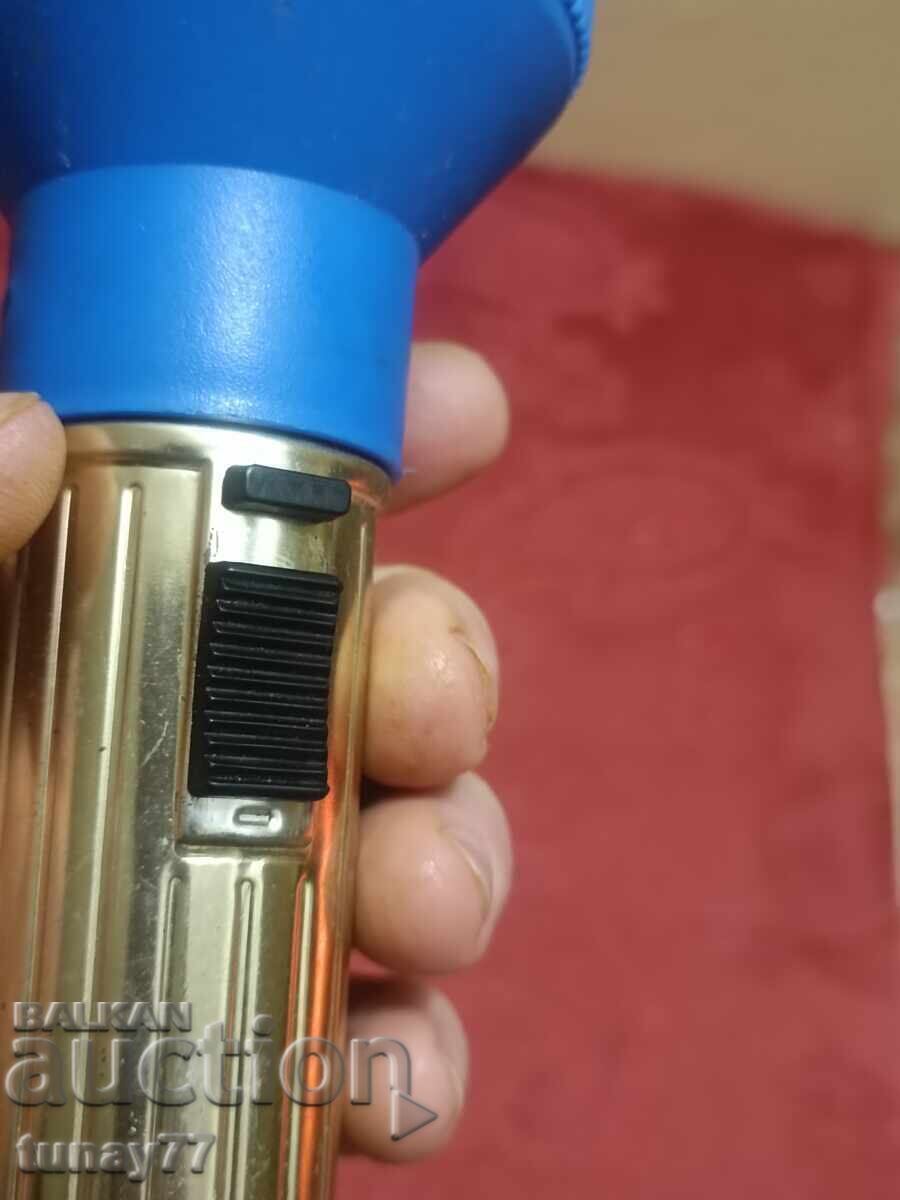 Delivery of Old Spotlight BARTA 618 Works only needs a battery Delivery of Old Spotlight BARTA 618 Works only needs a battery