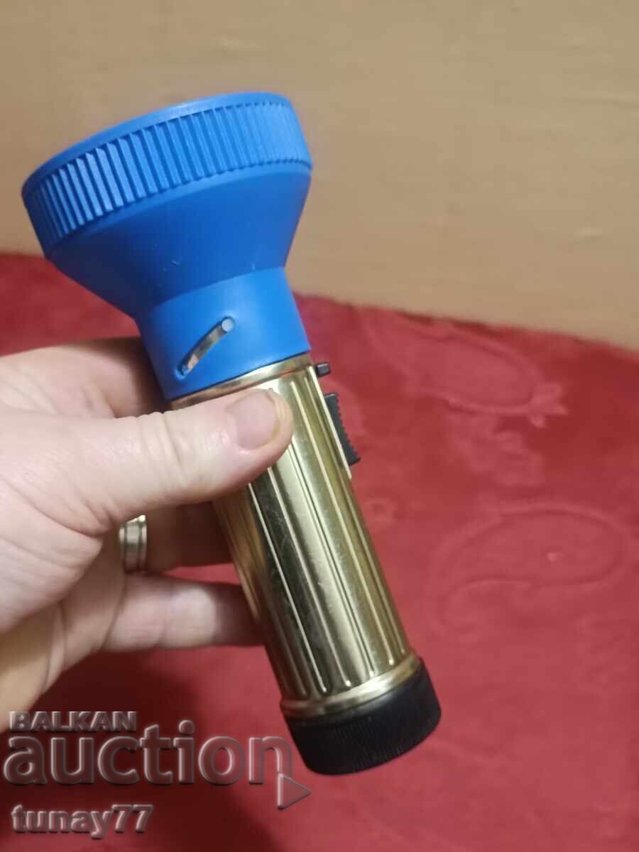 Old Spotlight BARTA 618 Works only needs a battery Old Spotlight BARTA 618 Works only needs a battery