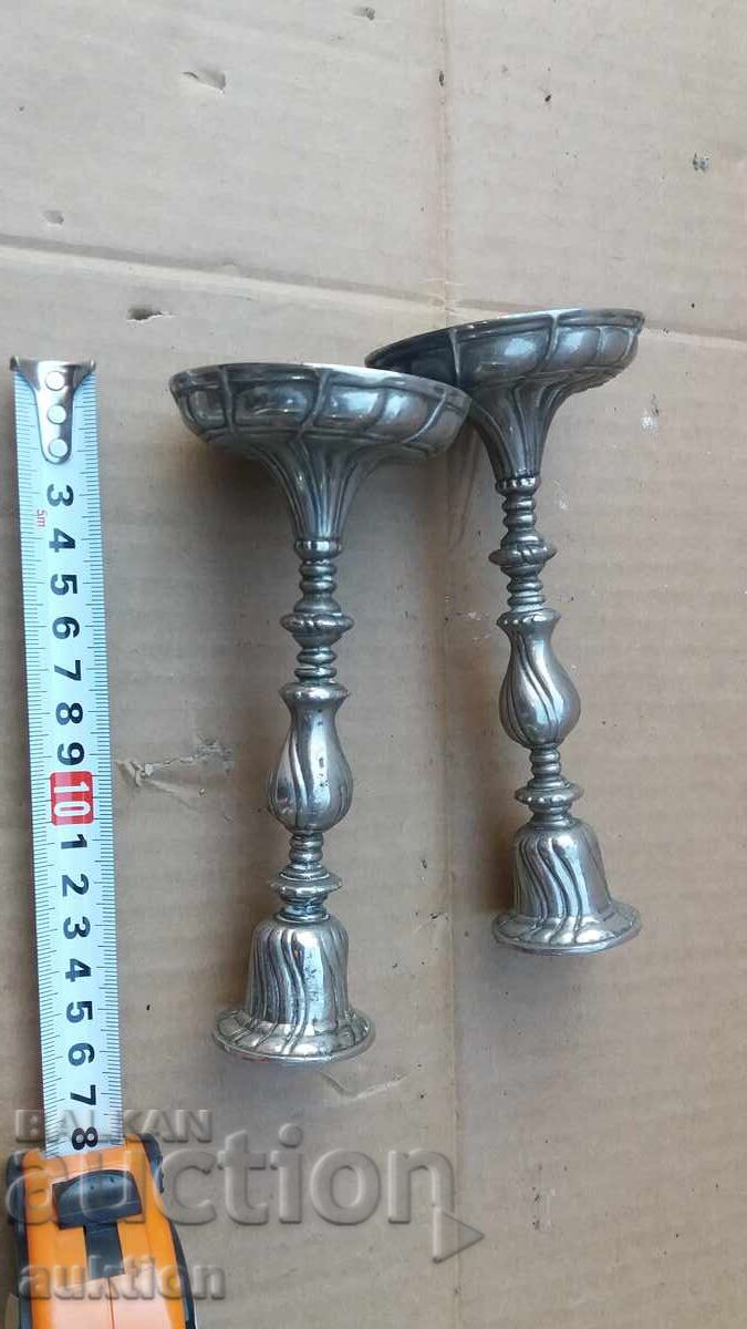 SET OF TWO SOLID SILVER-PLATED CANDLEHOLDERS - 5 SET OF TWO SOLID SILVER-PLATED CANDLEHOLDERS - 5