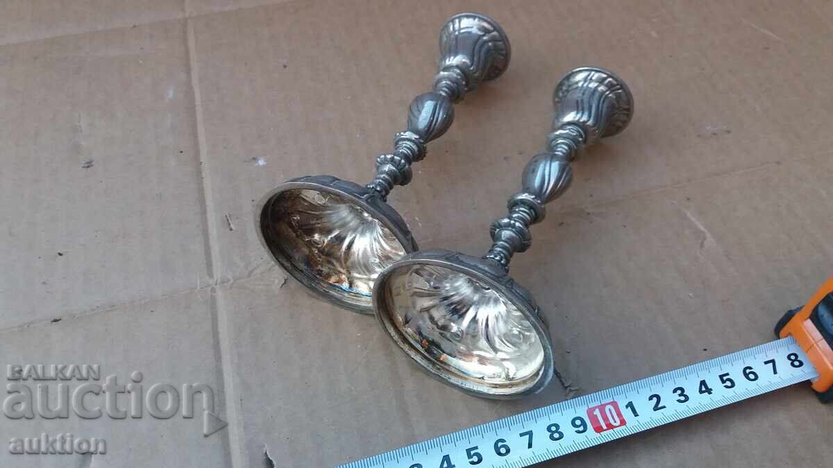 SET OF TWO SOLID SILVER-PLATED CANDLEHOLDERS - 6 SET OF TWO SOLID SILVER-PLATED CANDLEHOLDERS - 6