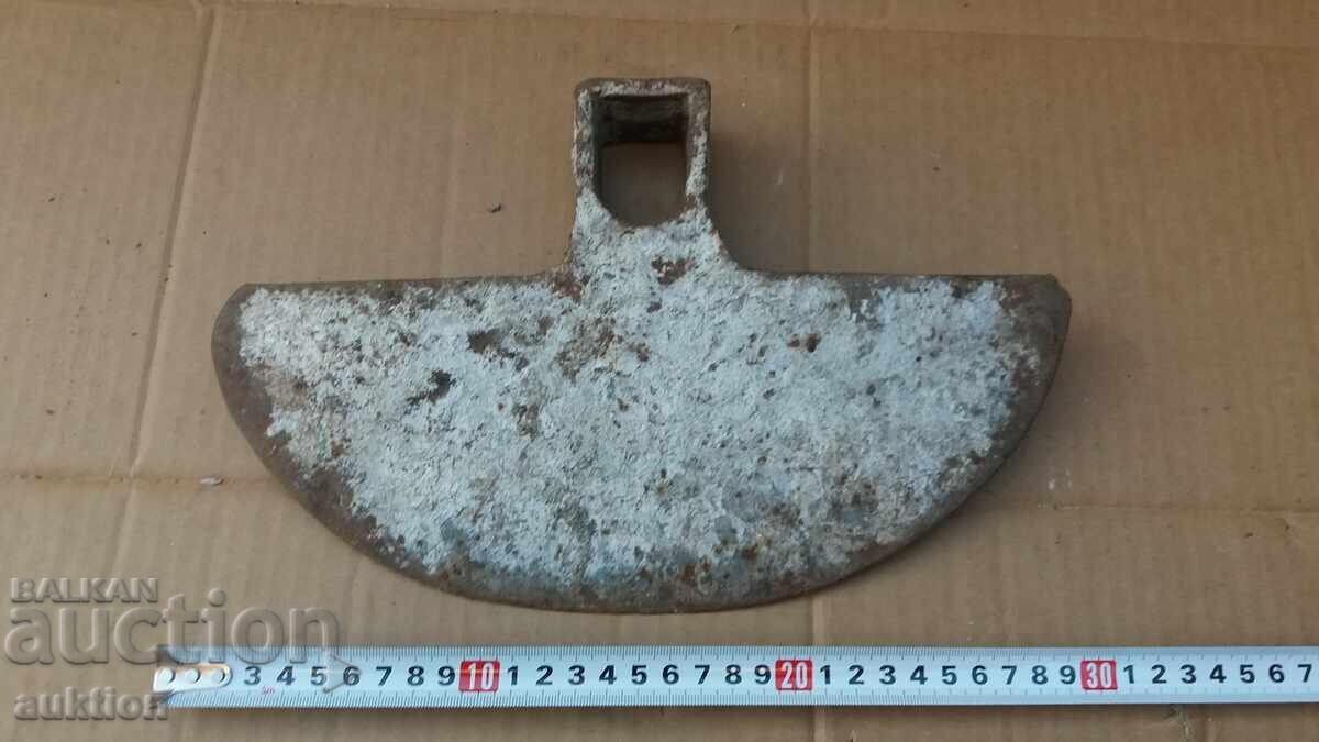 OLD MASSIVE HOE with price 4.99 BGN | € 2.55 OLD MASSIVE HOE with price 4.99 BGN | € 2.55