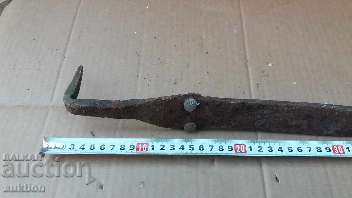 OLD SOLID WROUGHT IRON - 7 OLD SOLID WROUGHT IRON - 7