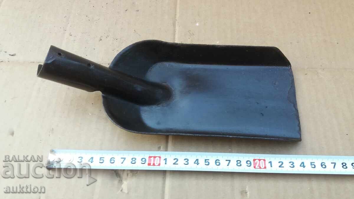 EXCELENT SOC. UMĂR SMALȚAT DE LA SOBA cu preț 6.99 BGN | € 3.57