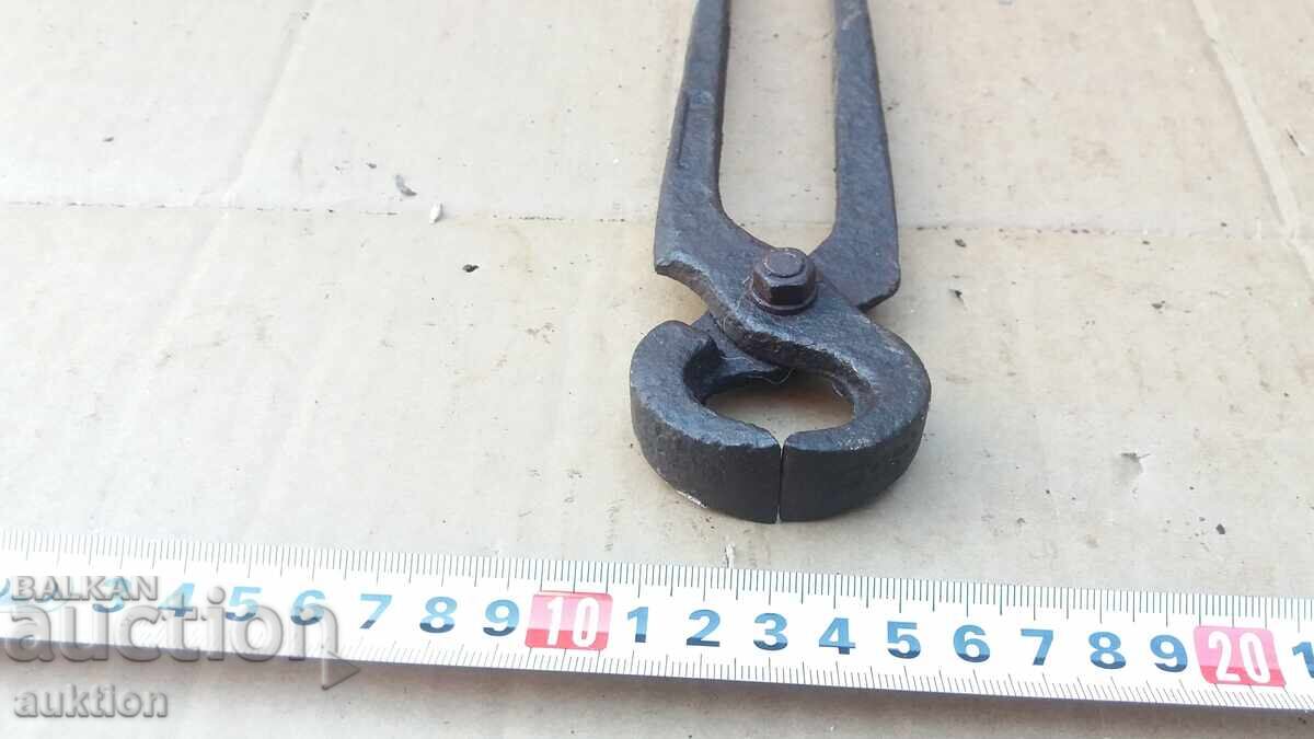 OLD CHILDREN - TOOL - 7 OLD CHILDREN - TOOL - 7