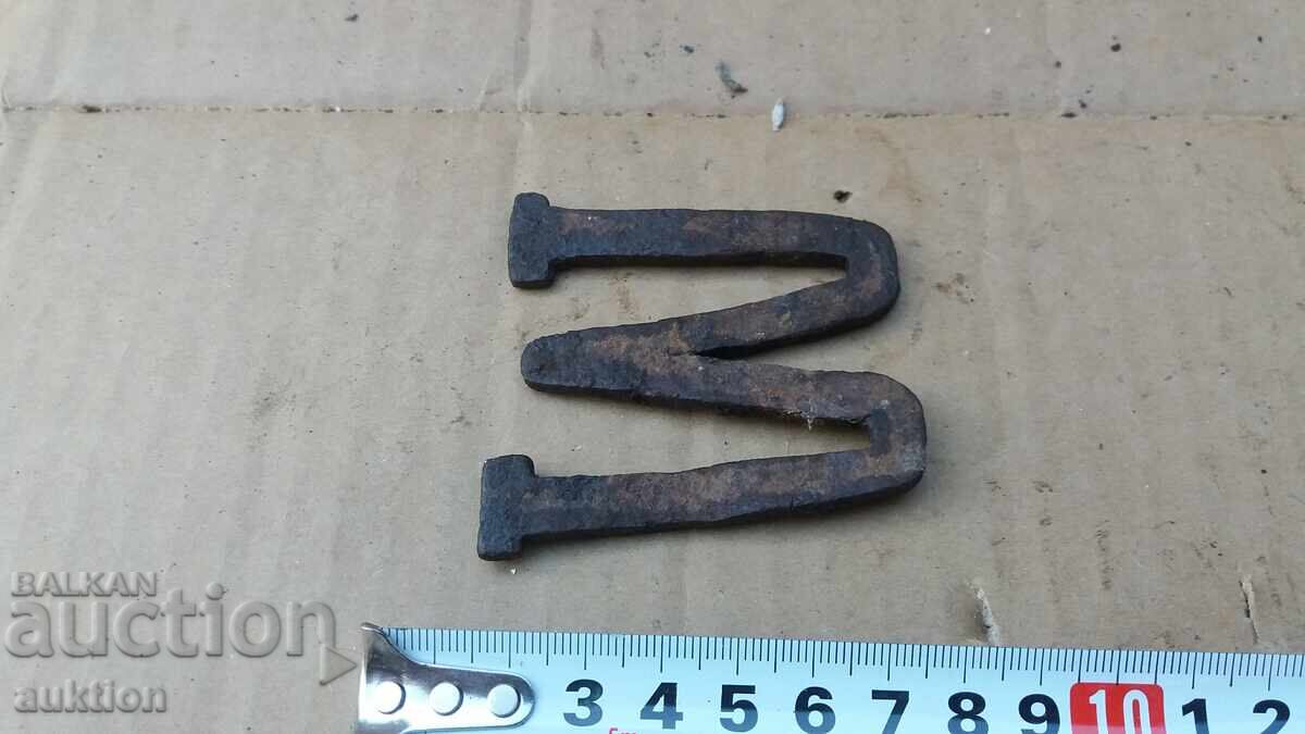 OLD FORGED RENAISSANCE EMBLEM FOR STAMPING - 6 OLD FORGED RENAISSANCE EMBLEM FOR STAMPING - 6