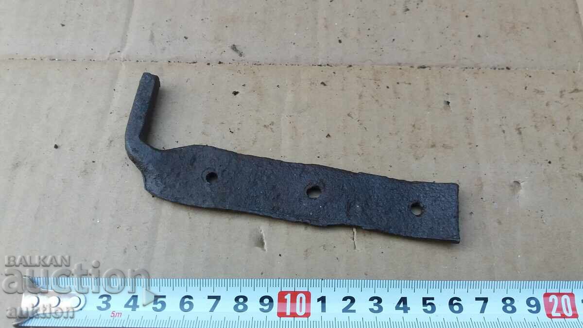 Livrarea LACAT VECHI DE POARTA FORJAT