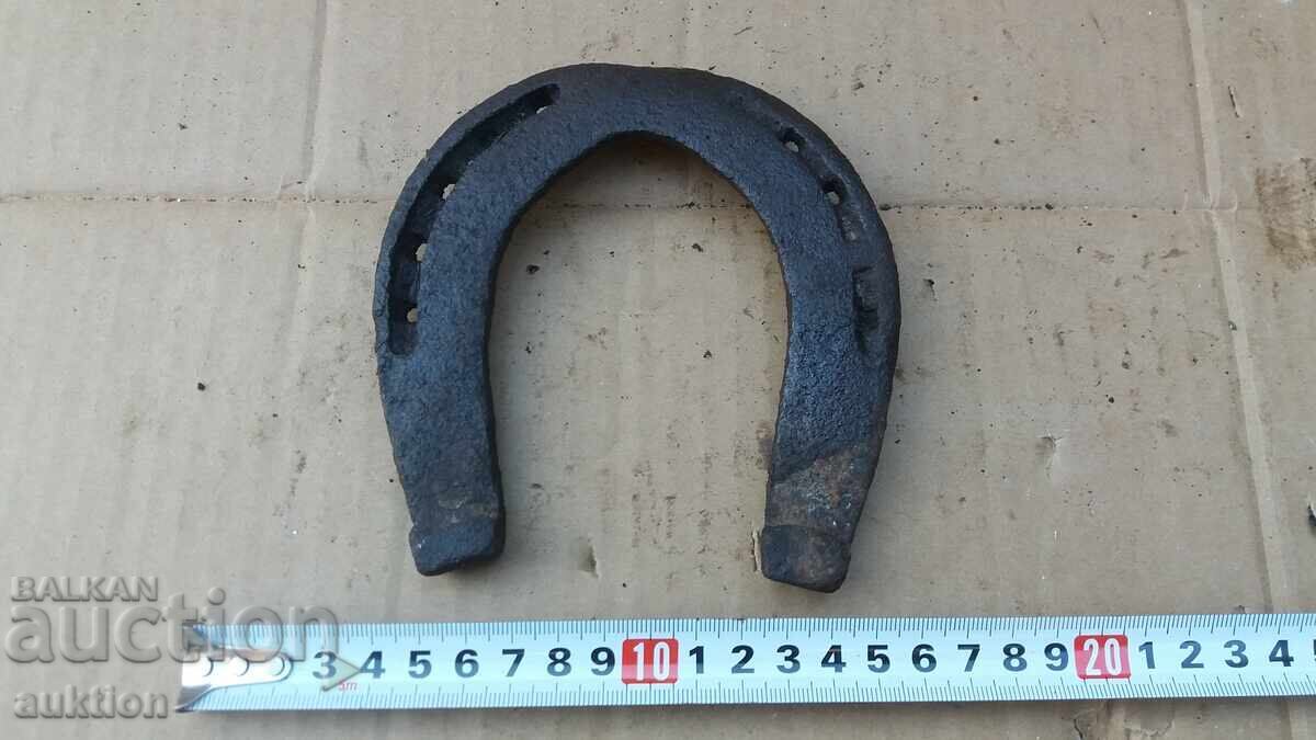 Auction OLD FORGED HORSESHOE, HORSESHOE Auction OLD FORGED HORSESHOE, HORSESHOE
